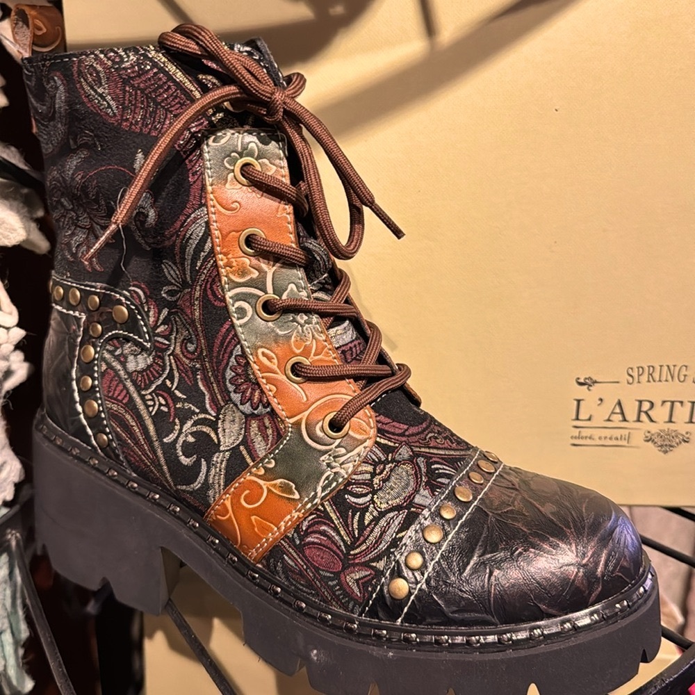 Spring Step L Artiste Floral Combat Boots Sz 36